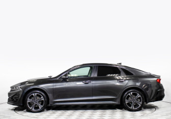 Подержанный автомобиль Kia K5 2020 года (8 фото)