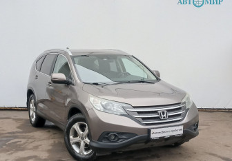 Подержанный автомобиль Honda CR-V 2013 года (3 фото)