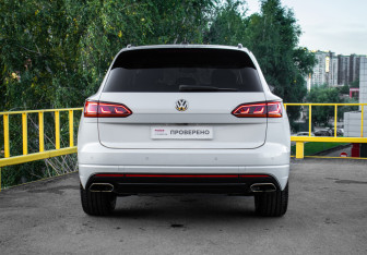 Подержанный автомобиль Volkswagen Touareg 2018 года (5 фото)