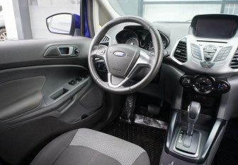 Подержанный автомобиль Ford EcoSport 2015 года (13 фото)