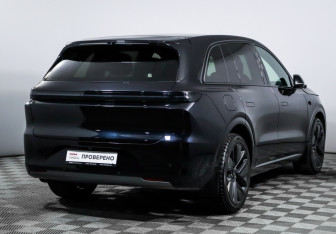 Подержанный автомобиль LiXiang L6 2024 года (5 фото)