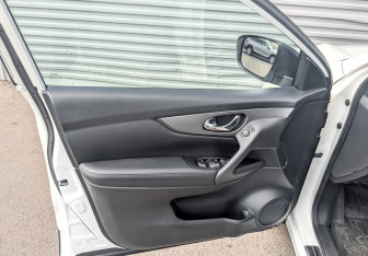 Подержанный автомобиль Nissan Qashqai 2020 года (19 фото)