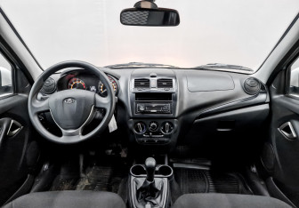 Подержанный автомобиль LADA (ВАЗ) Granta Sedan 2022 года (14 фото)