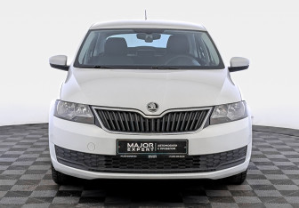 Подержанный автомобиль Skoda Rapid Liftback 2019 года (2 фото)