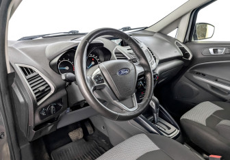 Подержанный автомобиль Ford EcoSport 2016 года (16 фото)