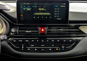 Новый Москвич 3 2025 (11 фото)