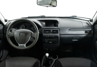 Подержанный автомобиль LADA (ВАЗ) Priora Sedan 2017 года (8 фото)