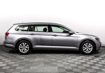 Подержанный автомобиль Volkswagen Passat Wagon 2019 года (4 фото)