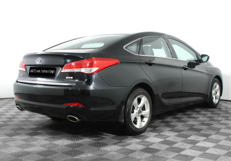 Подержанный автомобиль Hyundai i40 Sedan 2013 года (4 фото)
