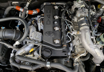 Подержанный автомобиль Toyota Land Cruiser Prado 2011 года (9 фото)