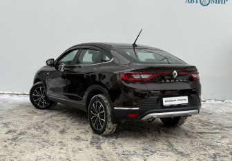 Подержанный автомобиль Renault Arkana 2019 года (7 фото)