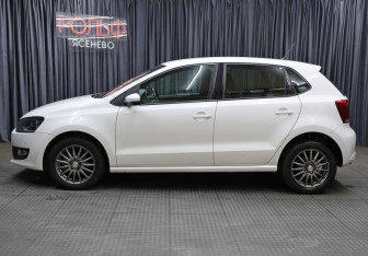 Подержанный автомобиль Volkswagen Polo Hatchback 2012 года (8 фото)