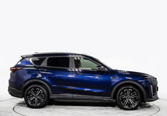 Подержанный автомобиль Jetour X70 2025 года (3 фото)