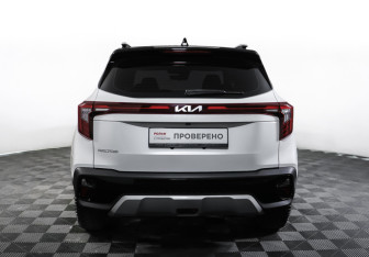 Подержанный автомобиль Kia Seltos 2025 года (6 фото)