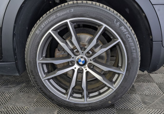 Подержанный автомобиль BMW X5 2013 года (12 фото)