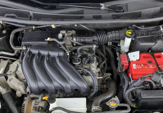 Подержанный автомобиль Nissan Sentra Sedan 2014 года (9 фото)