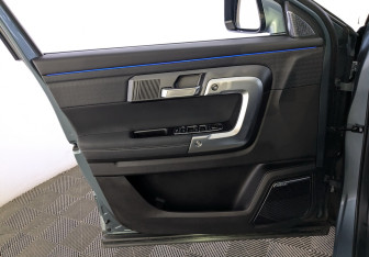 Подержанный автомобиль Jaecoo J7 2024 года (22 фото)