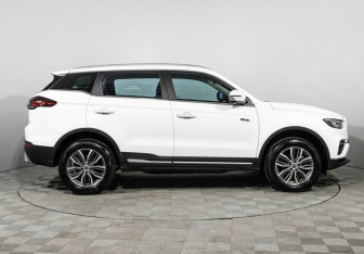 Подержанный автомобиль Geely Atlas Pro 2023 года (4 фото)