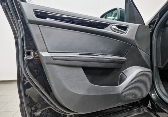 Подержанный автомобиль Renault Arkana 2019 года (19 фото)