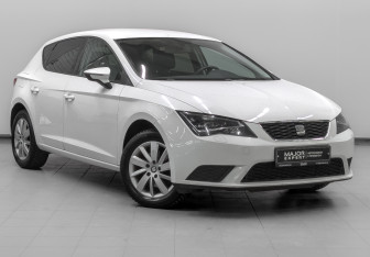 Подержанный автомобиль SEAT Leon Hatchback 2013 года (3 фото)