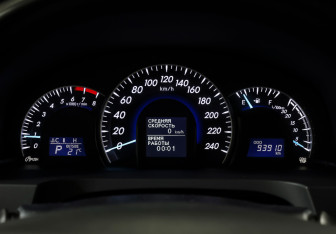 Подержанный автомобиль Toyota Camry Sedan 2013 года (15 фото)