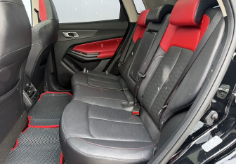 Подержанный автомобиль Changan CS55PLUS 2023 года (11 фото)