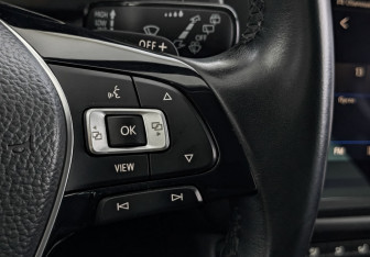 Подержанный автомобиль Volkswagen Tiguan 2018 года (28 фото)