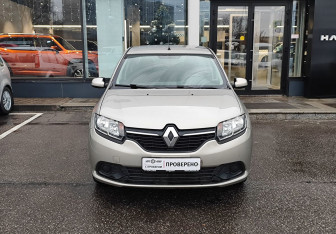 Подержанный автомобиль Renault Logan Sedan 2017 года (2 фото)