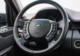 Подержанный автомобиль Land Rover Range Rover 2007 года (15 фото)