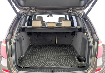 Подержанный автомобиль BMW X3 2013 года (10 фото)