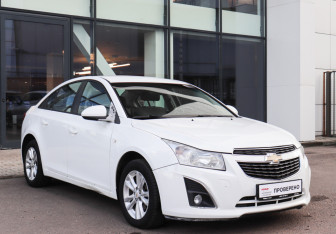 Подержанный автомобиль Chevrolet Cruze Sedan 2013 года (3 фото)