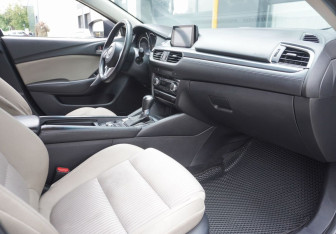 Подержанный автомобиль Mazda 6 Sedan 2015 года (11 фото)
