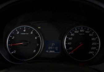 Подержанный автомобиль Mitsubishi Outlander 2013 года (11 фото)