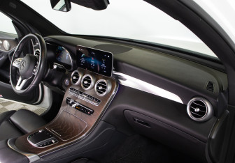 Подержанный автомобиль Mercedes-Benz GLC Coupe 2020 года (9 фото)