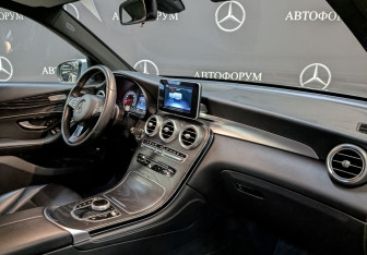 Подержанный автомобиль Mercedes-Benz GLC Coupe 2018 года (13 фото)