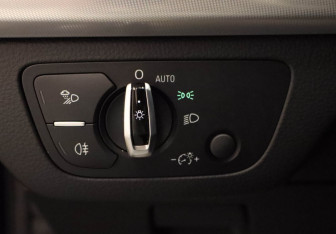 Подержанный автомобиль Audi Q5 2017 года (14 фото)