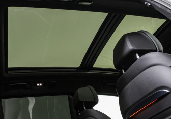 Подержанный автомобиль BMW X7 2023 года (26 фото)