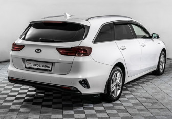 Подержанный автомобиль Kia Ceed Wagon 2021 года (5 фото)