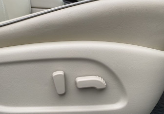 Подержанный автомобиль Infiniti QX60 2018 года (26 фото)