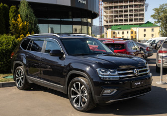 Подержанный автомобиль Volkswagen Teramont 2018 года (2 фото)