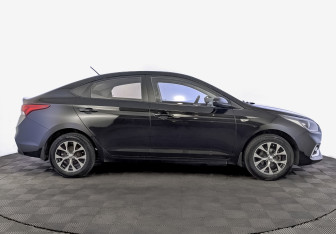 Подержанный автомобиль Hyundai Solaris Sedan 2017 года (4 фото)