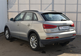Подержанный автомобиль Audi Q3 2012 года (7 фото)