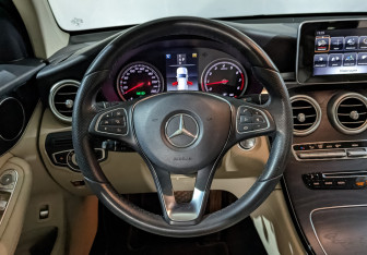 Подержанный автомобиль Mercedes-Benz GLC Coupe 2017 года (22 фото)