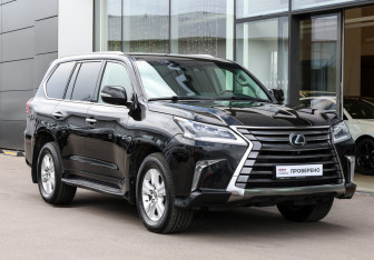 Подержанный автомобиль Lexus LX 2016 года (3 фото)