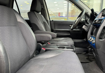 Подержанный автомобиль Honda CR-V 2004 года (10 фото)