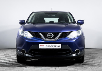 Подержанный автомобиль Nissan Qashqai 2016 года (2 фото)