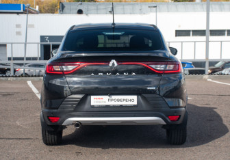 Подержанный автомобиль Renault Arkana 2021 года (6 фото)