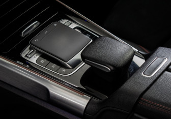 Подержанный автомобиль Mercedes-Benz GLB 2020 года (15 фото)