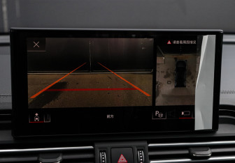 Подержанный автомобиль Audi Q5 2025 года (30 фото)