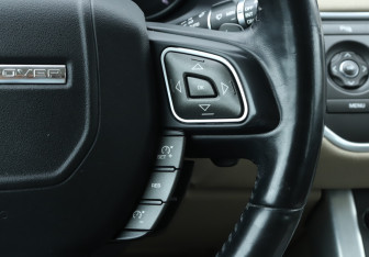 Подержанный автомобиль Land Rover Range Rover Evoque 2012 года (19 фото)
